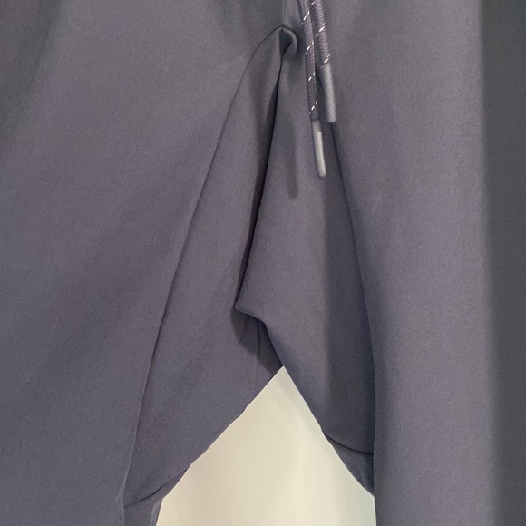 Woman’s all in motion lined joggers - Picture 5 of 12